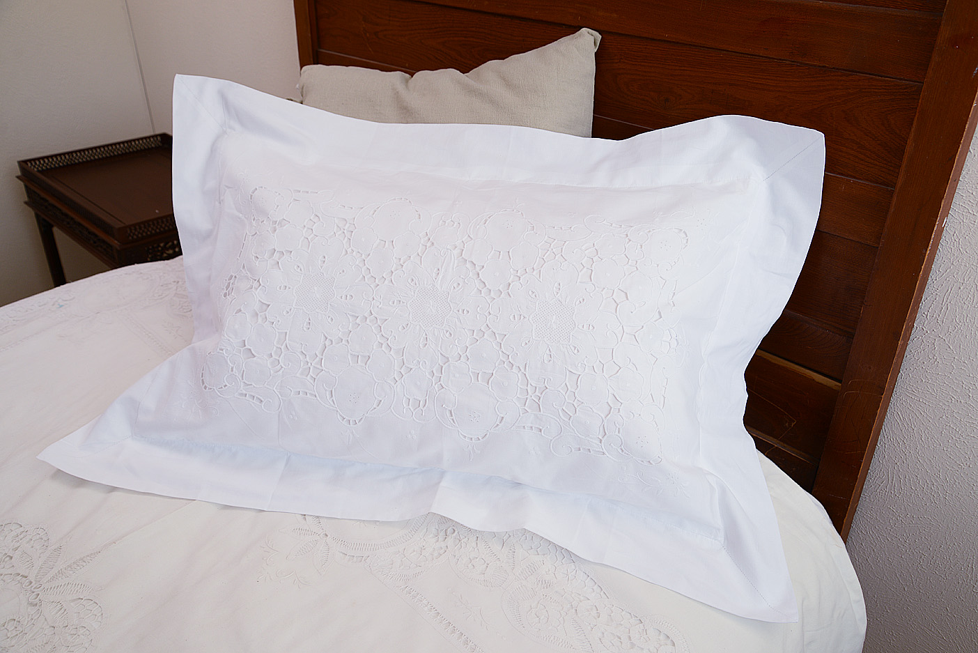 cotton embroidery pillow sham, queen size