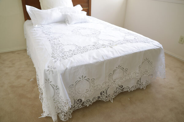 Full Size Battenburg Bed Coverlet Bed Dust Ruffle